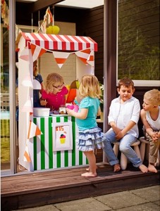 L’été c’est fait pour jouer - le kiosque à limonade et/ou la vente de garage